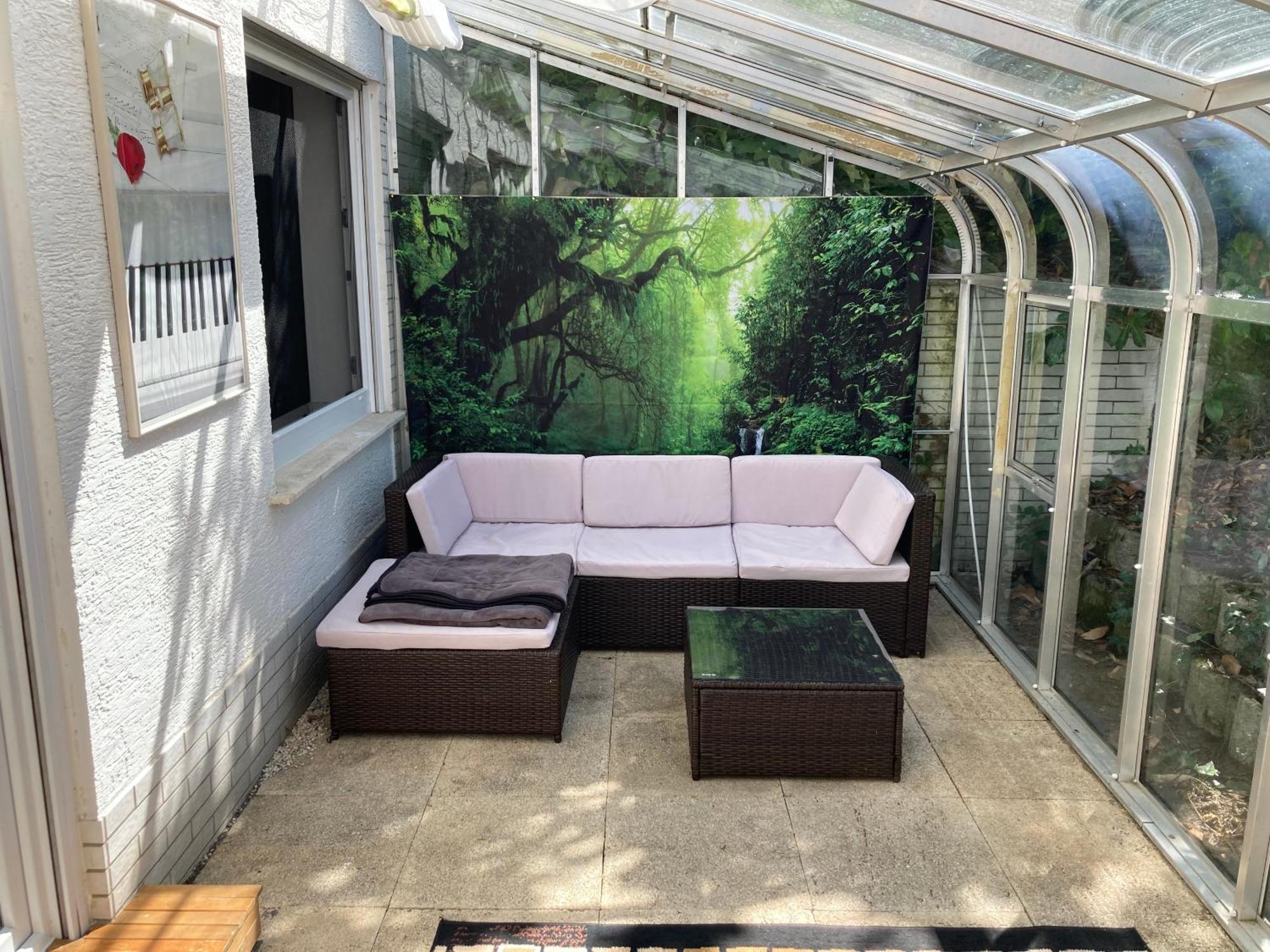 Amselweg Am Waldrand Gelegen Netflix Eigener Carport Uvm Apartamento Taunusstein Exterior foto
