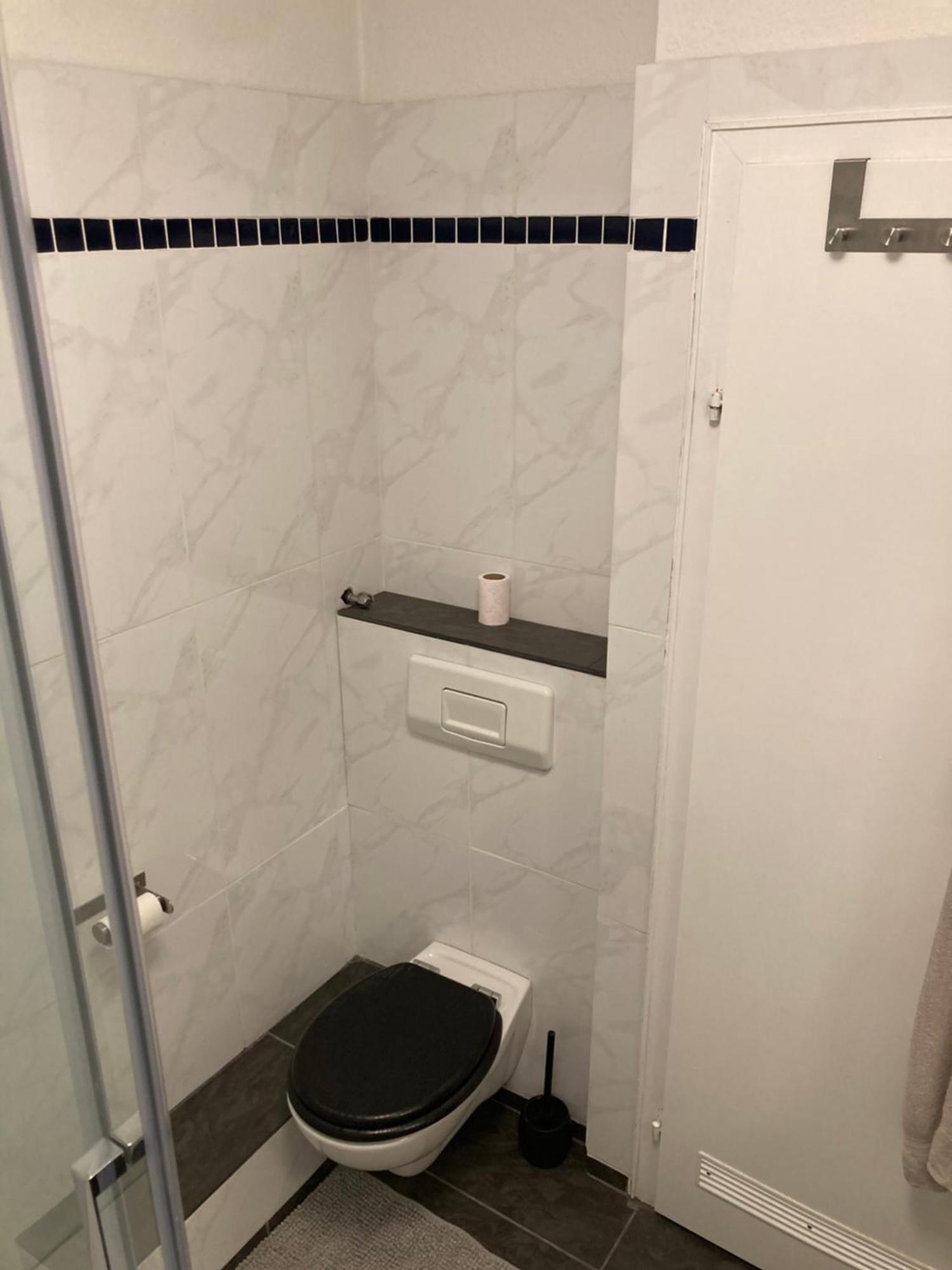 Amselweg Am Waldrand Gelegen Netflix Eigener Carport Uvm Apartamento Taunusstein Exterior foto