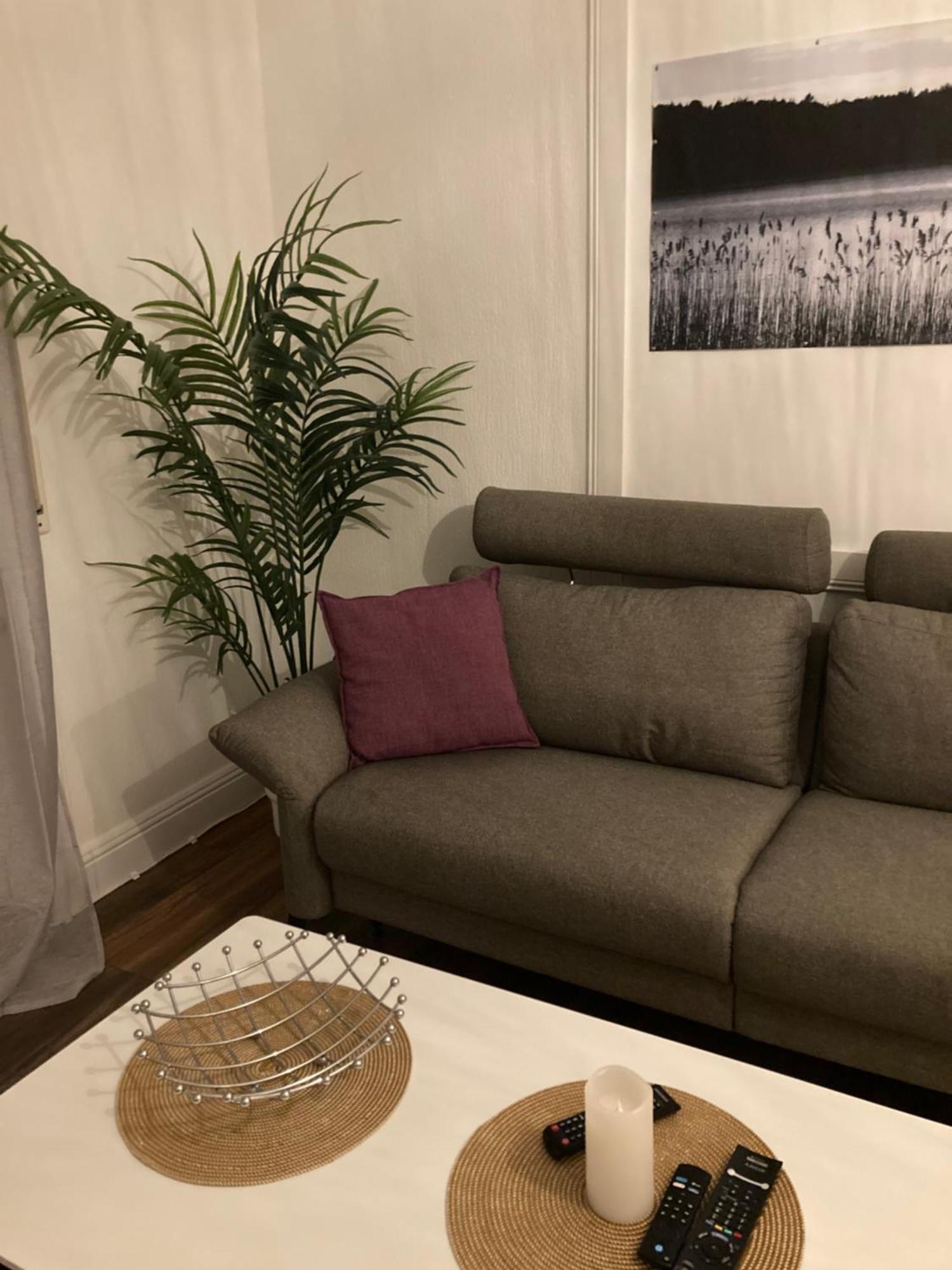 Amselweg Am Waldrand Gelegen Netflix Eigener Carport Uvm Apartamento Taunusstein Exterior foto