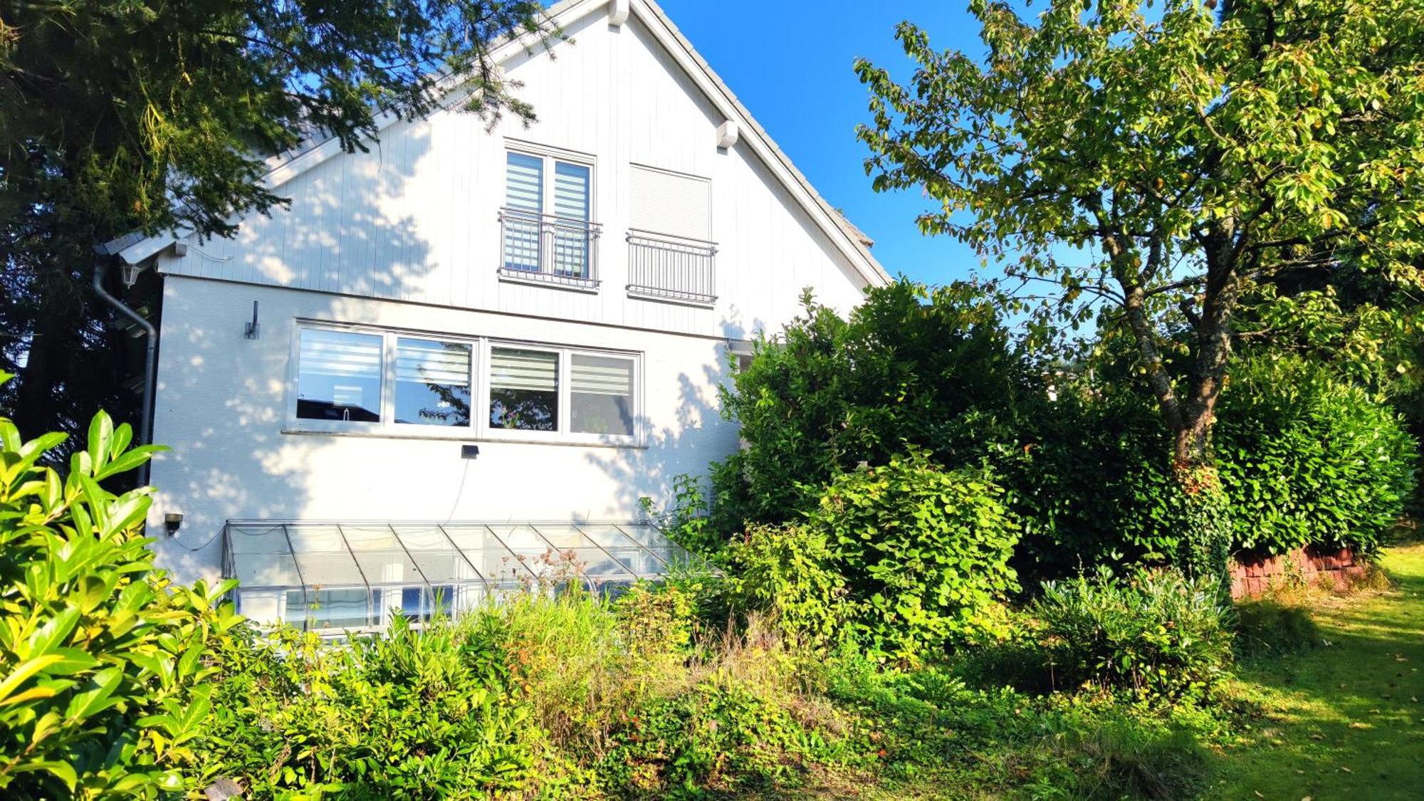 Amselweg Am Waldrand Gelegen Netflix Eigener Carport Uvm Apartamento Taunusstein Exterior foto